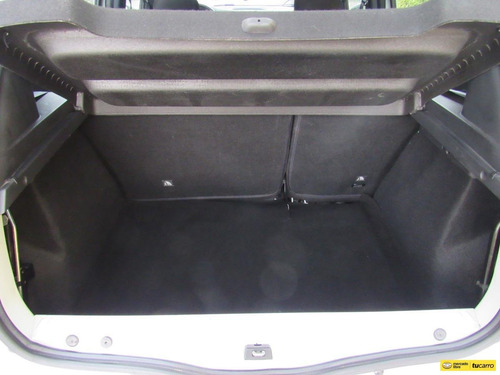 Imagen 15 de 25 de Renault Sandero 1.6 Polar