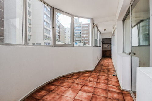 Imagen 7 de 30 de Apartamento En Alquiler Rambla De Punta Carretas: 4 Dormitorios + Serv Y 2gge