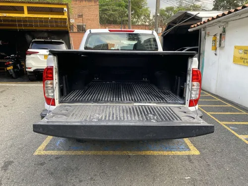 Nissan Frontier 2.5 4X2 Mt