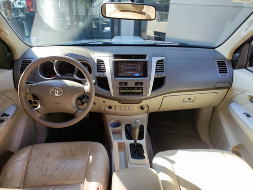 Toyota Sw4 3.0 Srv Cuero I 171cv 4x4