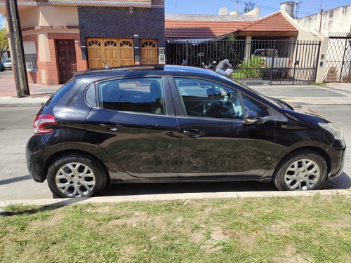 Peugeot 208 1.6 Allure 2015
