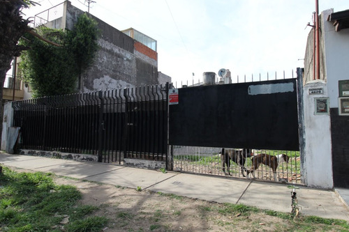Casa 2 Ambientes Con Cochera 200 M2 Escucha Oferta