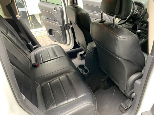 Imagen 13 de 15 de Jeep Patriot 2015 2.4 Latitud 4x2 Cvt