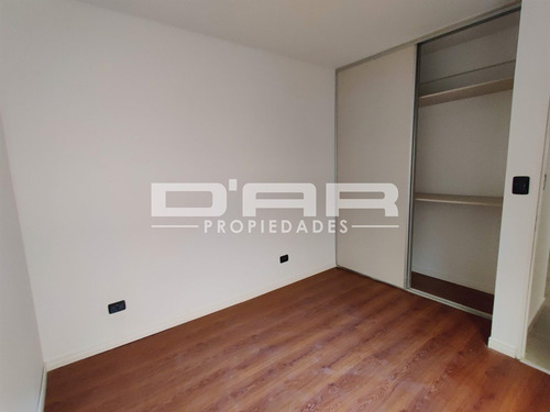 Imagen 8 de 13 de Amplio Y Luminoso 2 Amb, Con 2 Baños ****y 2 Patios**** Cochera Opcional - Pieres 900