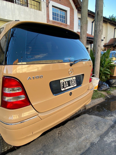 Mercedes-Benz Clase A 1.9 A190 Elegance Luxury Aks Manual