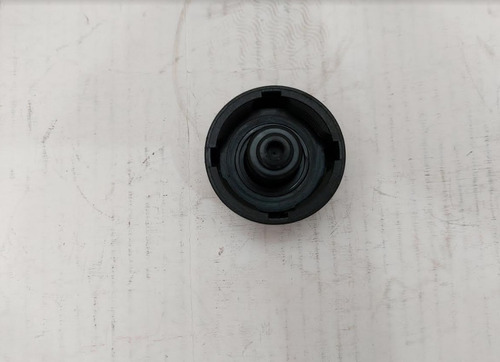 Tapa Envase De Agua Camion Ford Cargo 815 1721 Brasil