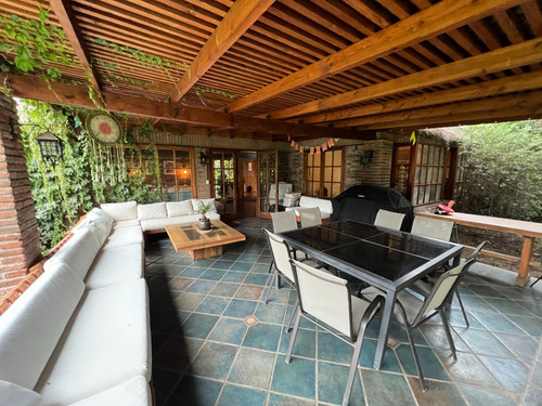 Espectacular Casa En Condominio De Chicureo
