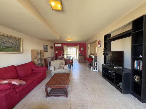 Vende Duplex En B° Rincon Lindo , Cipolletti