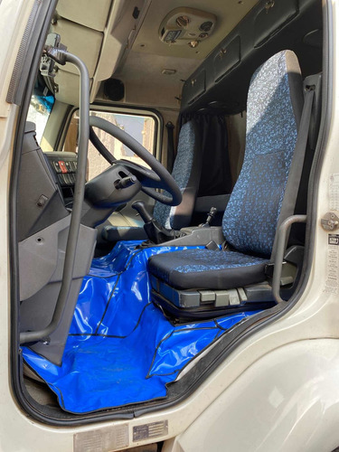 Imagem 4 de 15 de Volvo Vm 260 Truck Carroceria Ar Condicionado