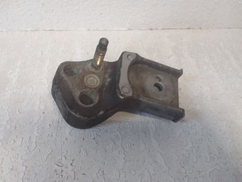 Base Derecha De Motor Toyota Yaris 00 / 05