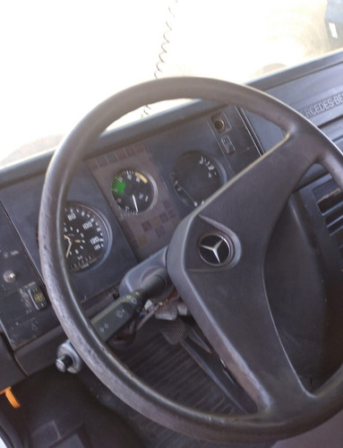 Caminhão Mercedes Benz 709 1995.
