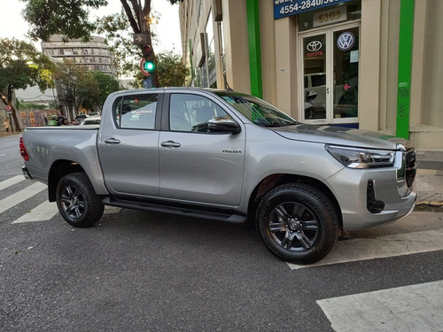 Toyota Hilux 2021 2.8 Cd Srv 177cv 4x2