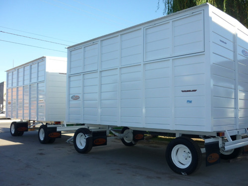 Imagen 3 de 12 de Acoplado Trailer Cerrado Taller Rodante Obrador 4.5 Mts 3tn