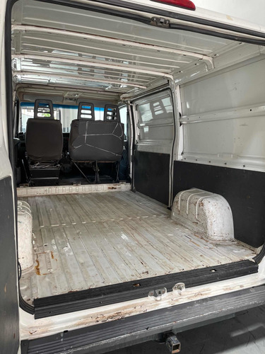 Imagen 5 de 22 de Peugeot Boxer 2007 2.8 Hdi Combi 330m Confort