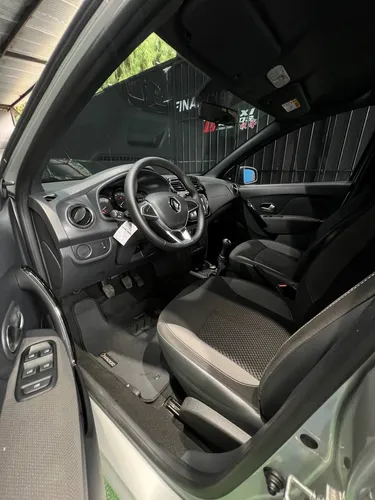 Renault Logan 1.6 Privilege / Intens