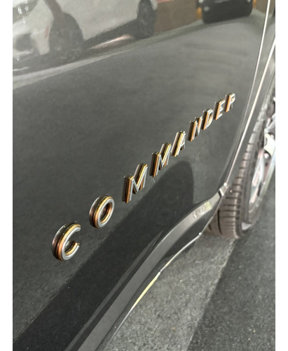 Jeep Commander 1.3 T270 TURBO FLEX OVERLAND AT6
