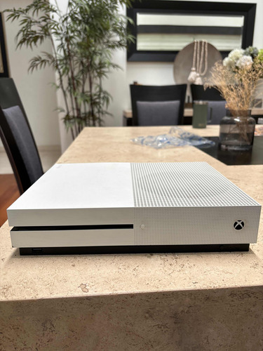 Xbox One S 500gb+ Un Control Nuevo Xbox Series X