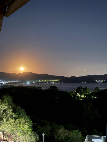 Alquilo Cabaña En Carlos Paz ,con Excelente Vista Al Lago