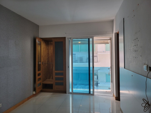 Foxpiantini.com - V118 | Venta De Apartamento En Paraíso | Diseño Moderno Y Vistas Panorámicas