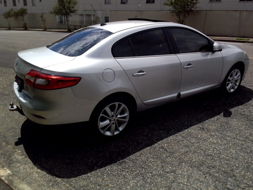 Renault Fluence 2.0 Dynamique Plus X-tronic Hi-flex 4p