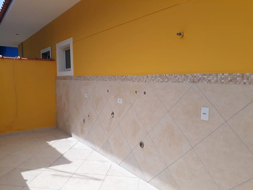 Casa Nova Com 2 Dormitórios/suíte Na Praia De Itanhaém