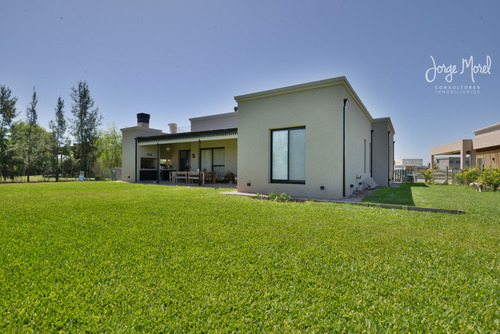 Casa Perimetral Bueno #0-100 - San Sebastian - Area 10 - 160m2 #id 2546