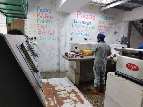 Imagen 4 de 8 de Local Comercial Con Frigorífico En Venta Quinta Crespo Negociable