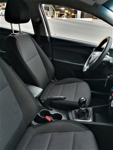 Imagen 11 de 15 de Hyundai Accent 2018 Gl