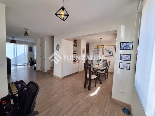 Casa En Venta De 3 Dorm. En Puente Alto Mm