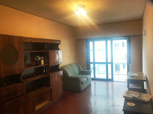 9 De Julio 4200 Balcon Saliente Cochera
