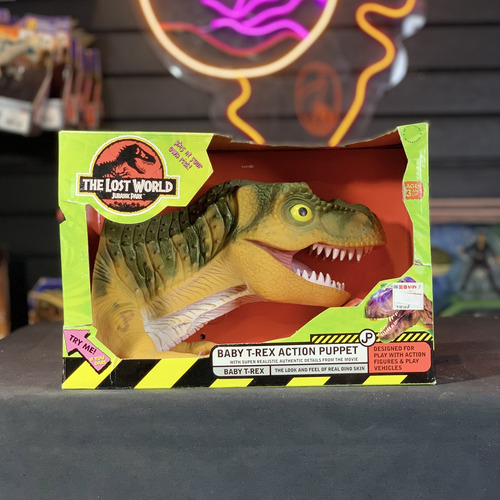 Jurassic Park The Lost World Super Action Puppet Baby T Rex (Usado)