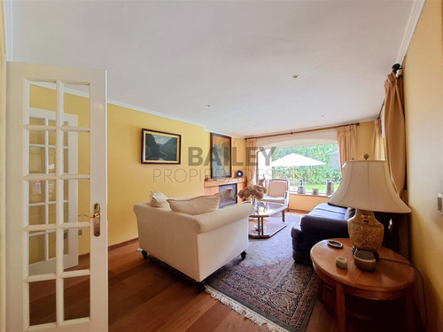 Venta De Casa De 4 Dorm. Bosques De Montemar En Concón