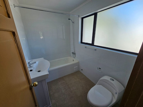 Arriendo Linda Casa 5 Dormitorios 3 Baños 8 Estac Centrica