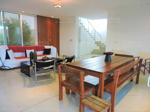 Casa En Punta Piedras, Manantiales Con Piscina Y Vista Al Mar