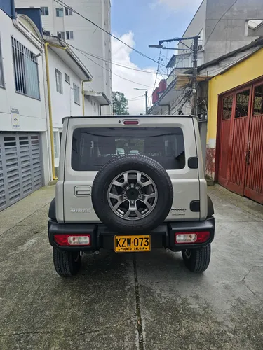 Suzuki Jimny 1.5 Glx 5 p