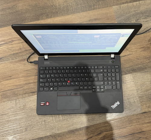 Notebook Lenovo Thinkpad E575, Amd A10, 16gb Ram, 256gb Ssd Negro