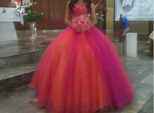 Vestido De Xv Años Color Naranja Con Fiusha