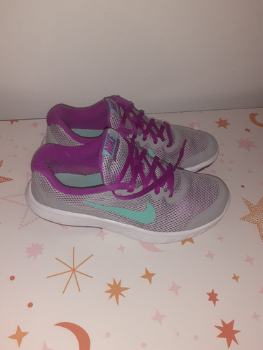 Zapatillas Nike Talle 37, Plantillas De 24cm (Usado)