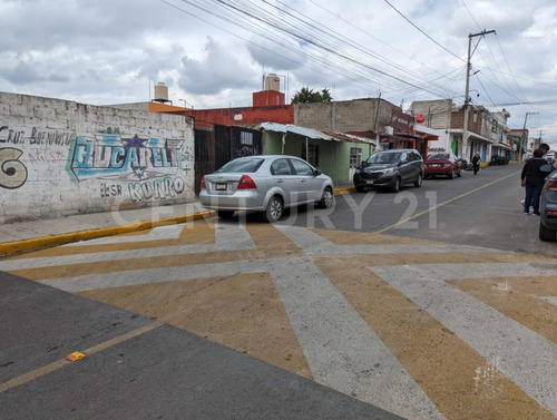 Terreno En Venta A Unas Cuadras De La Recta Y Zavaleta ,junto A Club Britania