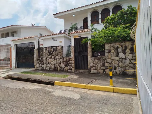 Md Casa En La Urb Trigal Sur