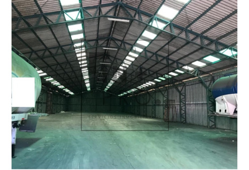 Bodega Industrial Con Oficina En Curicó - Los Niches