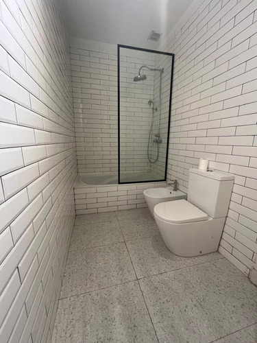 Departamento En Alquiler Palacio Cabrera 2 Amplios Amb Con Cochera Fija Cubierta