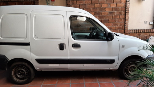 Imagen 1 de 15 de Renault Kangoo 1.6 2 Furgon Confort Cd Svt 1plc 2010