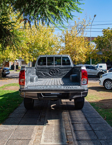 Imagen 11 de 19 de Toyota Hilux Cabina Simple 4x4