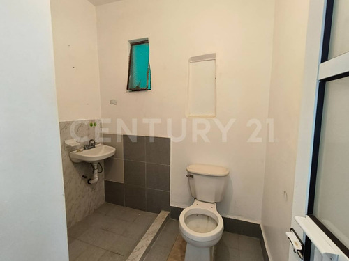 Casa En Venta Con 2departamentos Cerca Metro Ecatepec, Col Fuentes De Aragón