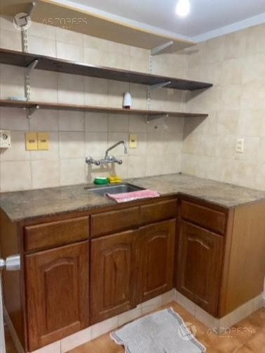 Apartamento - Centro Vivienda U Oficina, Porteria 24hs, A 1 De 18, Gc: Aprox 3.500$