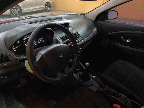 Imagen 6 de 7 de Renault Fluence 1.6 Confort Modelo 2012