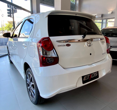 Toyota Etios Xls 1.5 Automatico 5p Hatchback