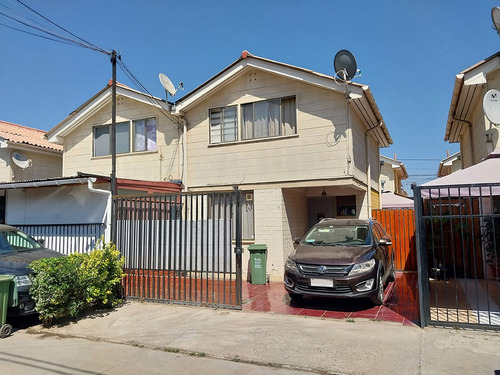 Casa 2 Pisos En Villa Jardín Poniente - V. Mackenna - Renca