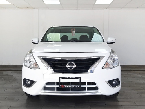 Imagen 2 de 15 de Nissan Versa Exclusive 2018 Blanco